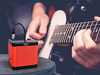 Die Belcat Q-Box ist ein digitaler Mini Verstärker für E-Gitarre, der sich einfach mit einem Smartphone und einer darauf …... Belcat Q-Box Multimedia Digital Mini Amp