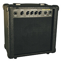 Career CA15B Bass Amp, schwarz  