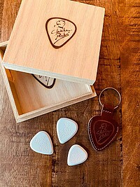 ChickenPicks Luxury Wooden Box (3)  