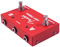 Fender® ABY Switch red  