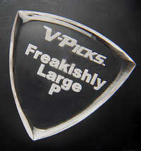 V-​Pick Freakishly Large Pointed Pick  